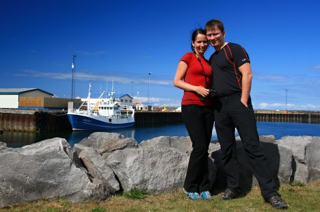 Společná fotka u přístavu Ólafsvík.