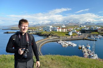 Celkový pohled na přístav Stykkishólmur.
