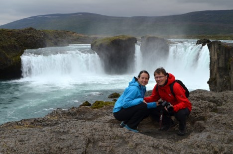 Společná fotka u vodopádu Goðafoss