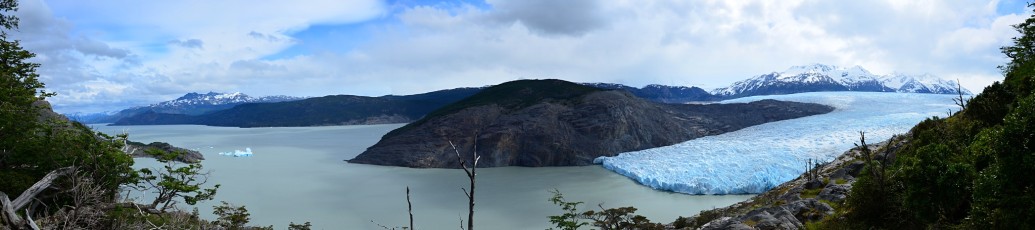 Panoramatický záběr na ledovec Grey