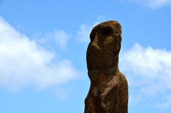 Detail na hlavu první Moai, kterou jsme viděli na ostrově