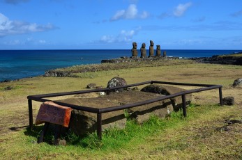 Odpočívající Moai