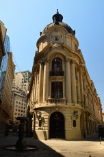 Pěkná budova v centru Santiaga
