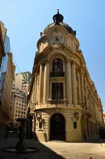 Pěkná budova v centru Santiaga