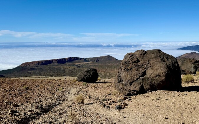 Vyprahlou pouští až pod vrchol Pico del Teide (Montaña Colorada -> Refugio Altavista)